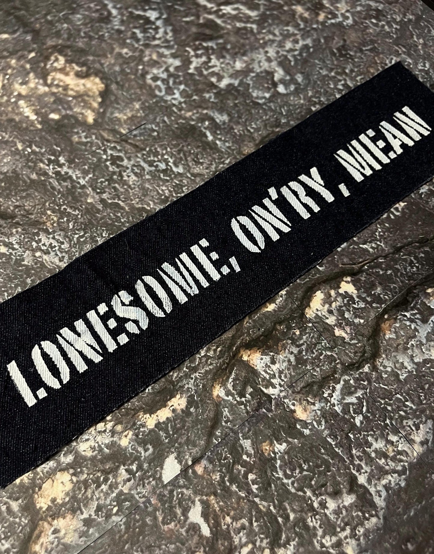 Lonesome, On’ry, Mean Back Patch / Denim / Raw Edge / Sew On