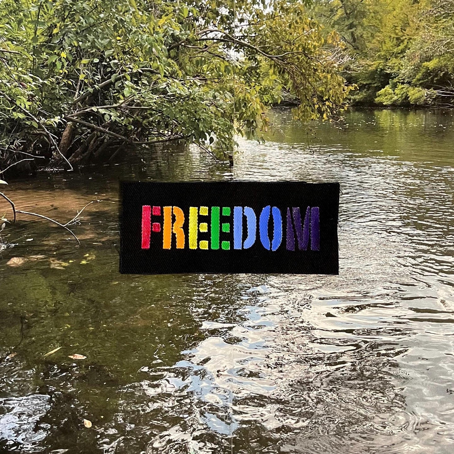 Freedom Rainbow Patch / Raw Edge / Sew On